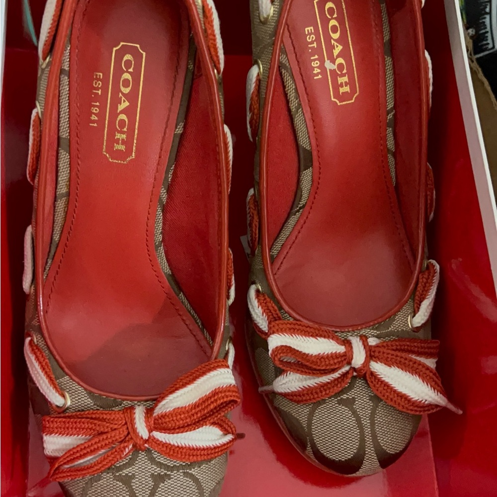 Coach Women' orange and Brown Heels with Bow Details